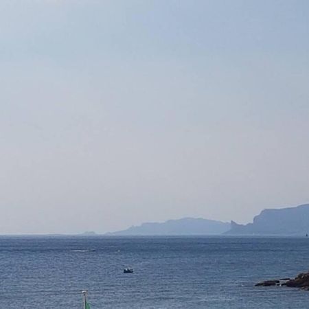 T2 Magnifique Vue Mer Panoramique Six-Fours-les-Plages Exterior photo